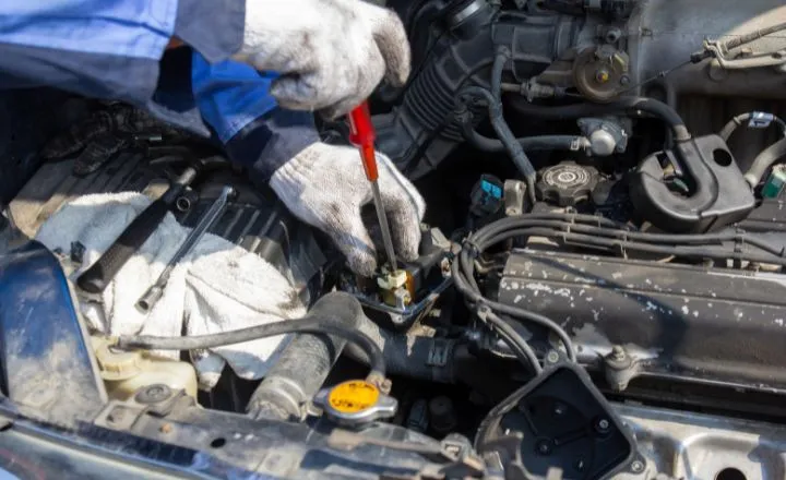 How To Remove Debris From Spark Plug Hole